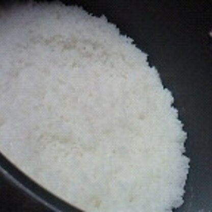 我が家も晩御飯は土鍋でお米を炊きます。そう！タイミングが難しいのです！
実はよくおこげが・・・今日からこの方法でやってみますね♪
素敵なレシピありがとう☆